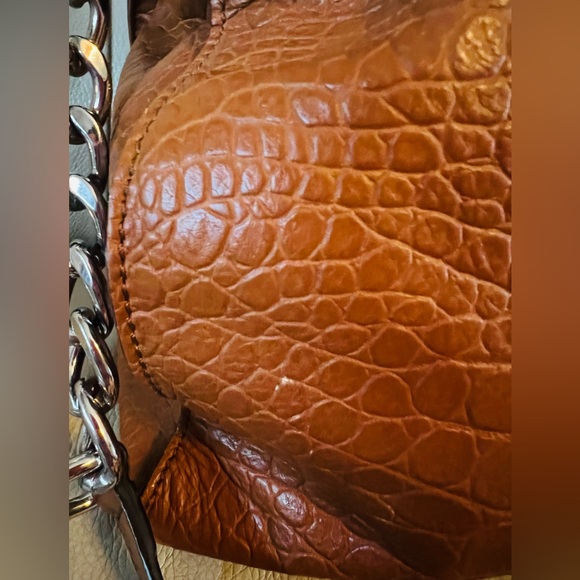 Michael Kors Large lock tote! Croc embellished leather! Rich brown! - Picture 7 of 10